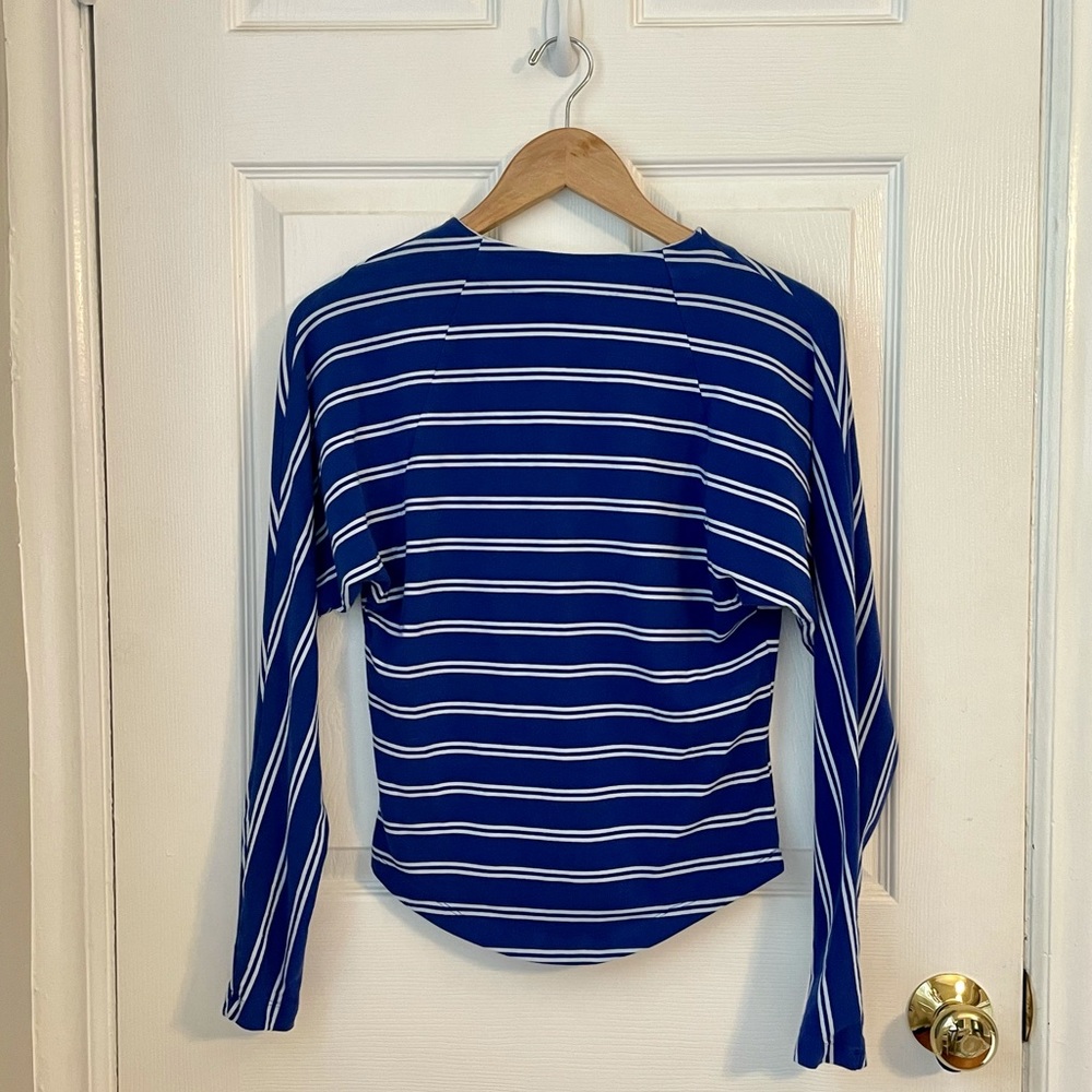 Free People Women's Blue Striped Ardmore Long Sleeve Tie Back Top Size XSmall - Picture 3 of 5